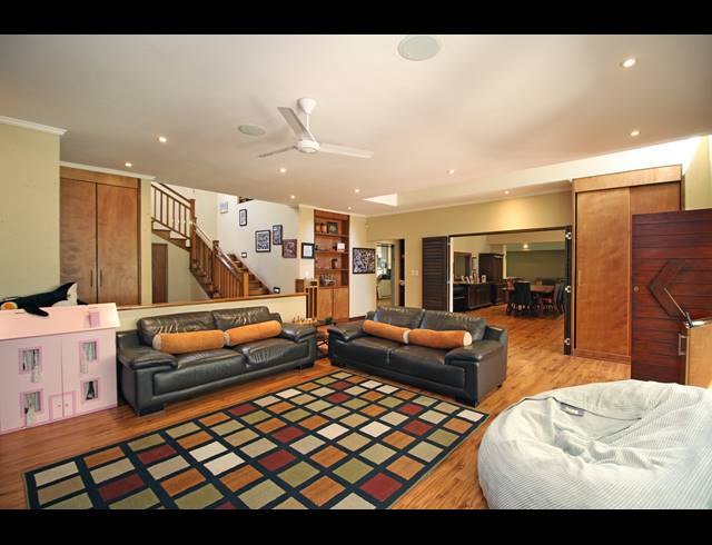 7 BEDROOM HOUSE FOR SALE IN ORCHARDS